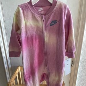 Nike baby 9 month fleece zipper onesie. *NWT*